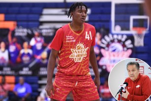 Top recruit follows John Calipari to Arkansas